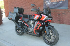 2024 Harley-Davidson® CVO™ Pan America® Legendary Orange thumb 3