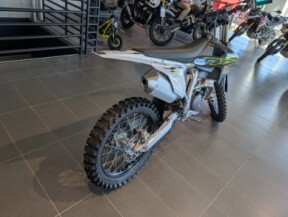2026 Triumph TF 250-X Jet Black / Pure White thumb 0