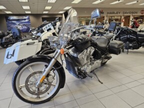 VT1300CS 2010 Sabre thumb 1