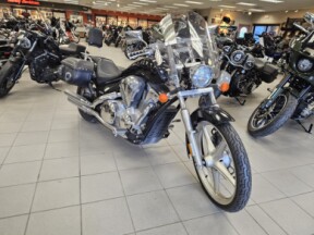 VT1300CS 2010 Sabre thumb 3