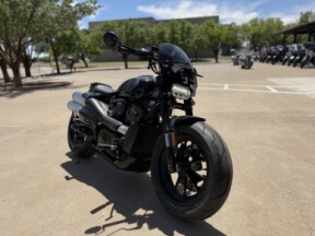 2022 Harley-Davidson® Sportster® S Vivid Black thumb 2