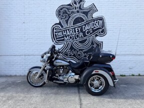 2019 Harley-Davidson® Tri Glide® Ultra thumb 3