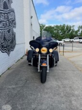 2012 Harley-Davidson® Tri Glide® Ultra Classic® thumb 2