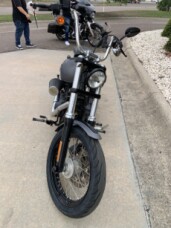 2017 Harley-Davidson® Street Bob® CHR DNM/BLK DNM W/PINSTRIPE thumb 3