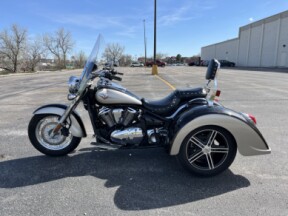 2011 Kawasaki Vulcan 900 Classic Trike thumb 0
