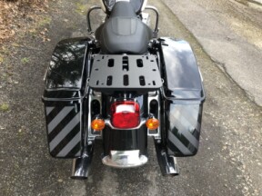 2023 Harley-Davidson Police Electra Glide Two-Tone Vivid Black and Birch White thumb 1
