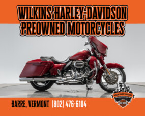 2016 Harley-Davidson® CVO™ Street Glide® Atomic Red with Candy Apple Flames with 11,097 miles! thumb 2