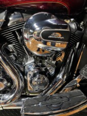 2016 Harley-Davidson® Road Glide® Ultra MYS RED/VEL RED W/PINSTRIPE thumb 1