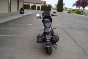 2023 Harley-Davidson® Softail® Standard Vivid Black thumb 2