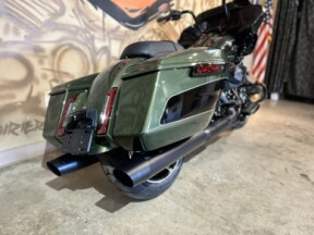FLTRX 2026 Road Glide® thumb 2