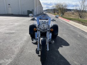 2011 Kawasaki Vulcan 900 Classic Trike thumb 2