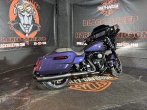 2026 Harley-Davidson® Street Glide® FLHX thumb 3