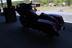 2025 Harley-Davidson® CVO™ Road Glide® ST Rally Red thumb 0
