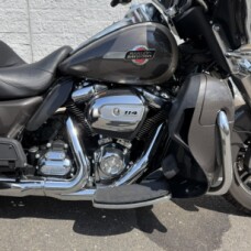 2023 FLHTCUTG Tri Glide® Ultra thumb 0