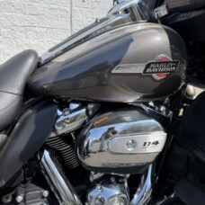 2023 FLHTCUTG Tri Glide® Ultra thumb 1