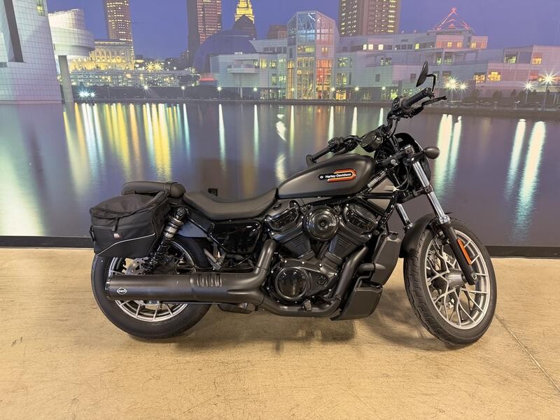 RH975S 2025 Nightster™ Special