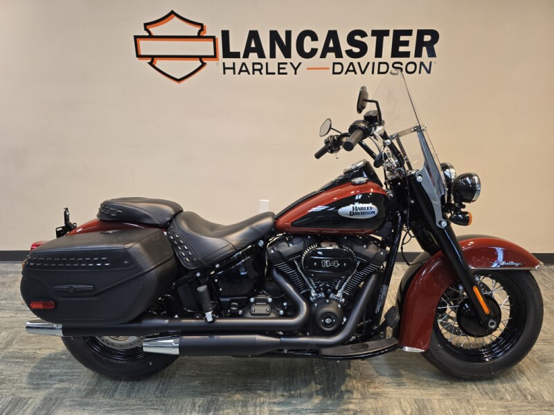 2024 Harley-Davidson® Heritage Classic Red Rock / Vivid Black  FLHCS