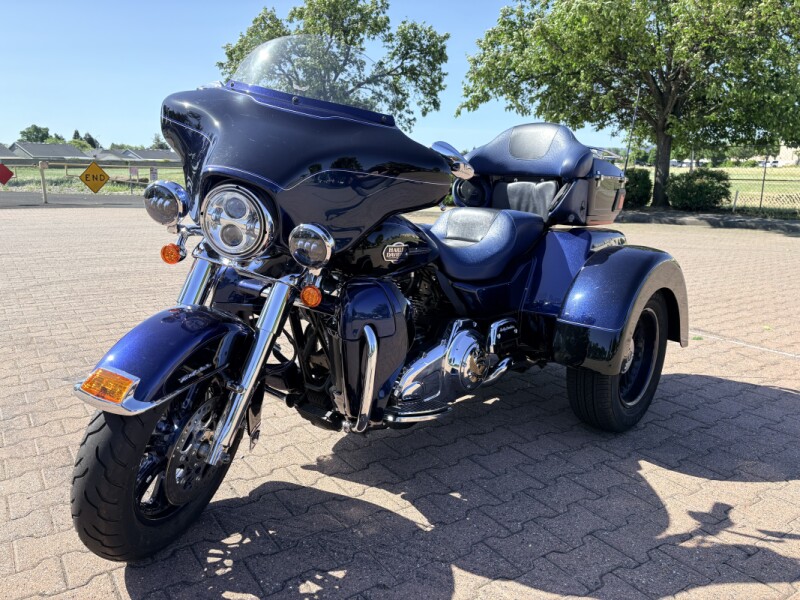 FLHTCUTG 2012 Tri Glide® Ultra Classic