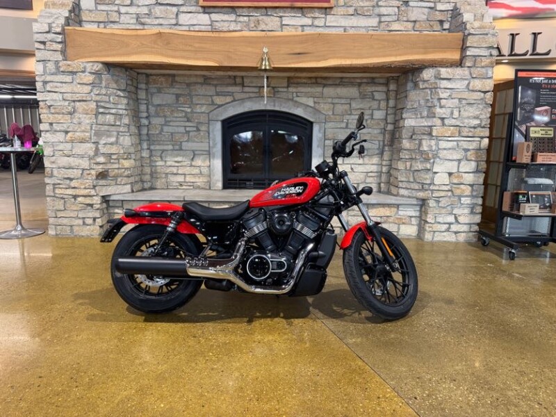 Harley-Davidson® Nightster® 2026 RH975 BLOOD ORANGE