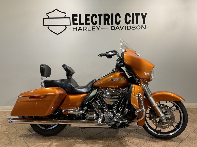 2014 Harley-Davidson® Street Glide® Amber Whiskey FLHX