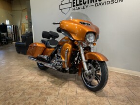 2014 Harley-Davidson® Street Glide® Amber Whiskey FLHX thumb 2