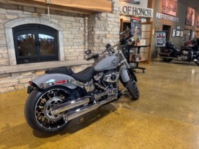 Harley-Davidson® Breakout® 2026 FXBR DRK BILIARD GRY thumb 3
