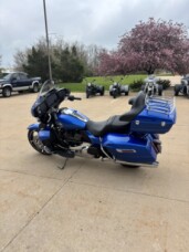 Harley-Davidson® Street Glide™ Ultra 2025 FLHXU BLUE BURST thumb 1