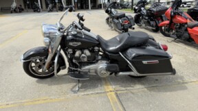 2018 Harley-Davidson® Road King® thumb 3