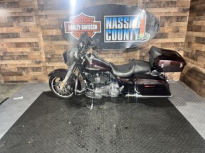 2011 Harley-Davidson® Street Glide® Merlot Sunglo thumb 2