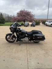 Harley-Davidson® Street Glide™ 2025 FLHX VIVID BLACK thumb 0