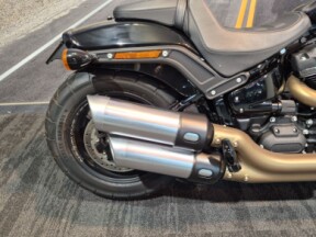 2022 Harley-Davidson® Fat Bob™ 114 Vivid Black thumb 0