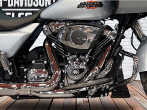 2025 Harley-Davidson<sup>®</sup> Road Glide™ DEMO thumb 1