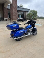 Harley-Davidson® Street Glide™ Ultra 2025 FLHXU BLUE BURST thumb 2