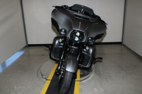 2019 Harley-Davidson CVO Limited FLHTKSE thumb 0