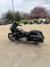 Harley-Davidson® Street Glide™ 2025 FLHX VIVID BLACK thumb 1