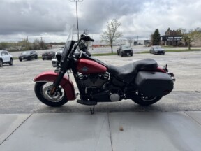 2026 Harley-Davidson® Heritage Classic Brilliant Red Black Laced Wheels thumb 0