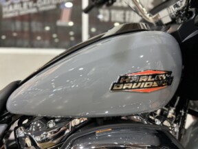 FLTRX 2026 Road Glide® thumb 1
