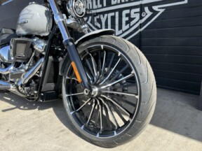  Harley-Davidson Breakout 117 (Naujas)  thumb 3