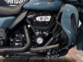 2024 Harley-Davidson<sup>®</sup> Ultra Limited thumb 1