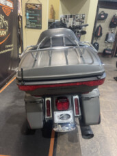 2019 Harley-Davidson® Ultra Limited Industrial Gray Denim/Black Denim thumb 0