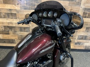 2018 Harley-Davidson® Street Glide® Special Twisted Cherry  thumb 0