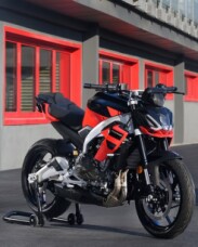 2026 Aprilia Tuono 457 Base Piranha Red thumb 3