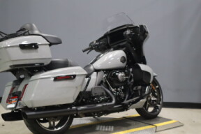 2025 Harley-Davidson® Street Glide™ Ultra FLHXU thumb 1