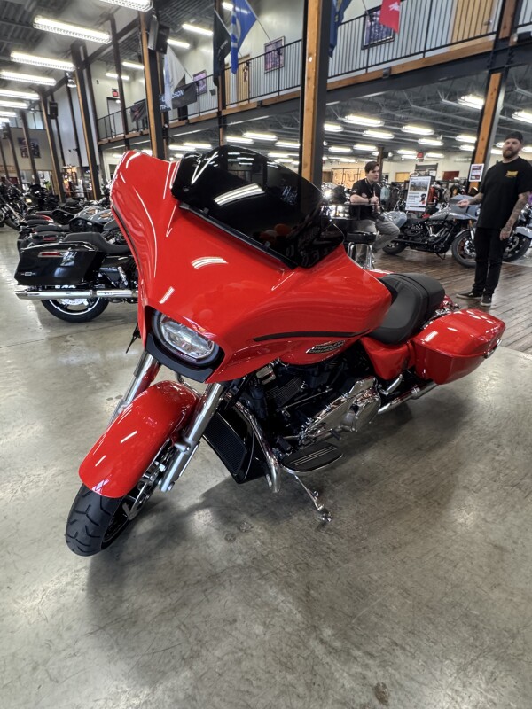 2026 Harley-Davidson® Street Glide® FLHX, photo 12