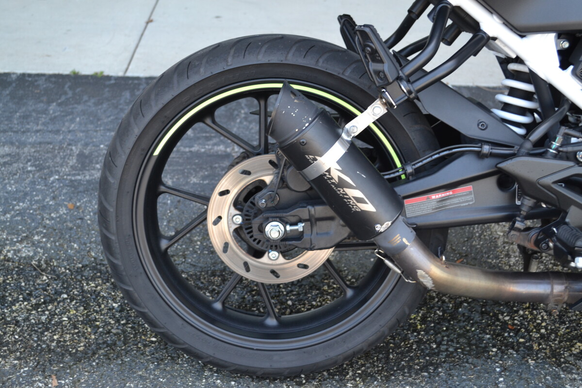 2022 CFMOTO 300 SS Nebula Black, photo 5