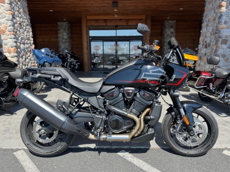 RA1250ST 2025 Pan America® 1250 ST