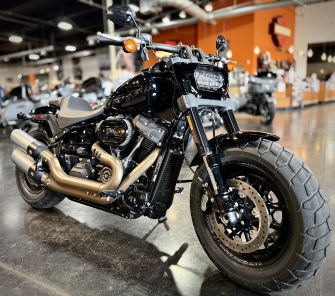 2020 Harley-Davidson® Fat Bob® 114 Vivid Black
