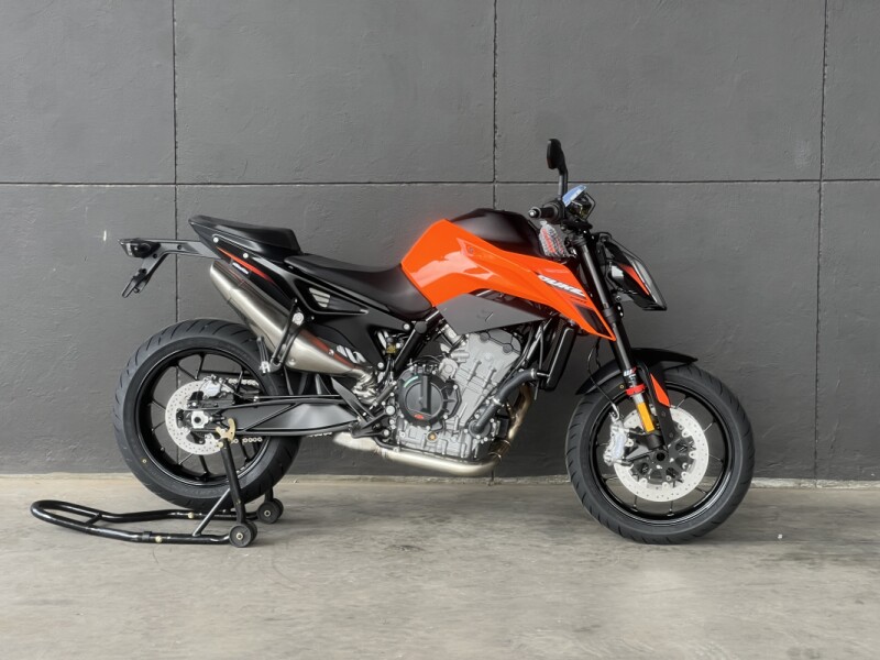 2026 KTM 790 DUKE ORANGE