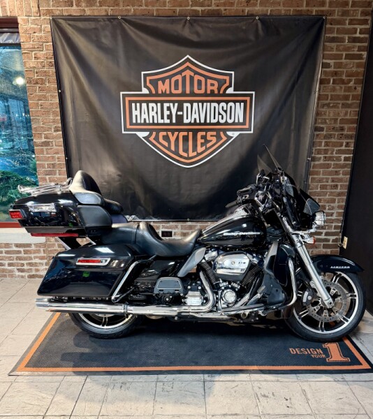 2020 Harley-Davidson® Ultra Limited Vivid Black