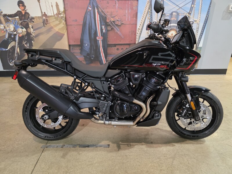 RA1250ST 2026 Pan America® 1250 ST